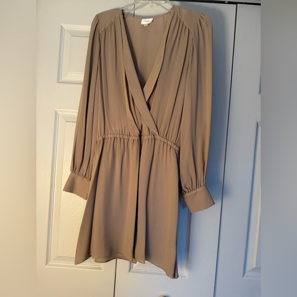 Nude Parker dress as seen on Kim Kardashian - Picture 4 of 4